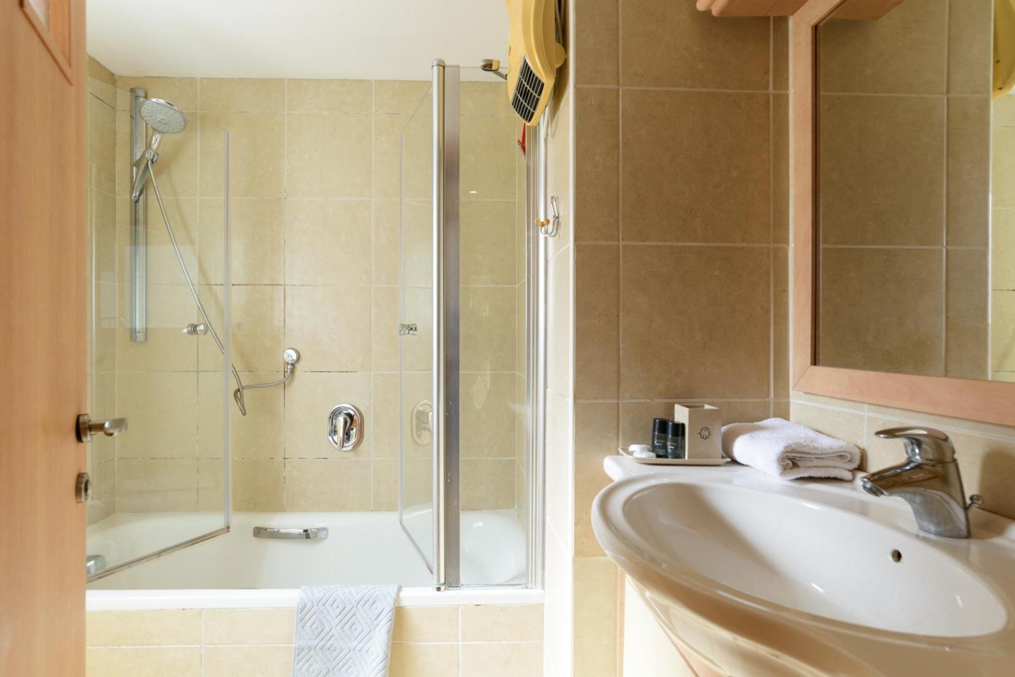 Cosy 1Br Near Beach By Feelhome Tel Aviv Exterior photo